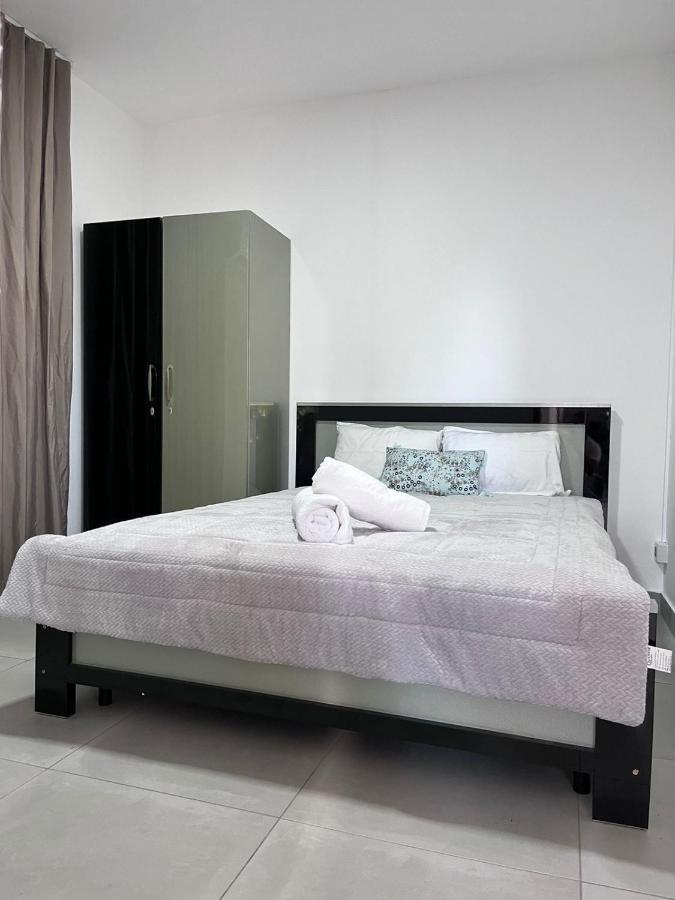 Seasons Break Apartment Pereybere Pereybere Beach Екстериор снимка